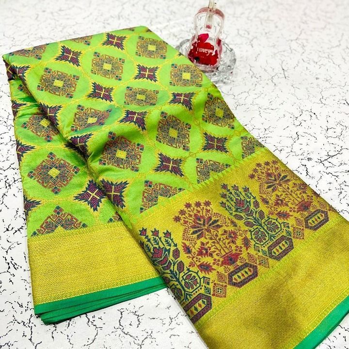 Post image *🏹NEW LAUNCHING 🏹*

*CATLOGUE : PaToLa silk*

Rate: *@₹ 1250/-ONLY*

Fabric Details:
*soft  Banarasi Patola silk Saree with reach Pallu and Weaving Blouse*

Book fast
Full set ready
Single also

*😍We always trust in quality😍*

Ready stock