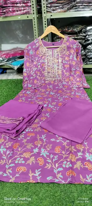 Straight kurta with pant  uploaded by PANIHARI COLLECTION CENTRE on 3/1/2023