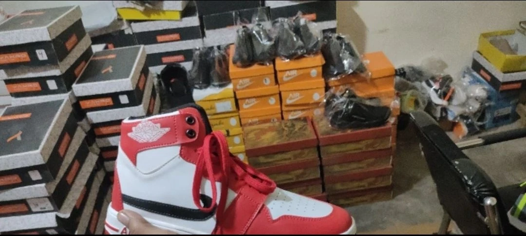 Warehouse Store Images of DN Footwear