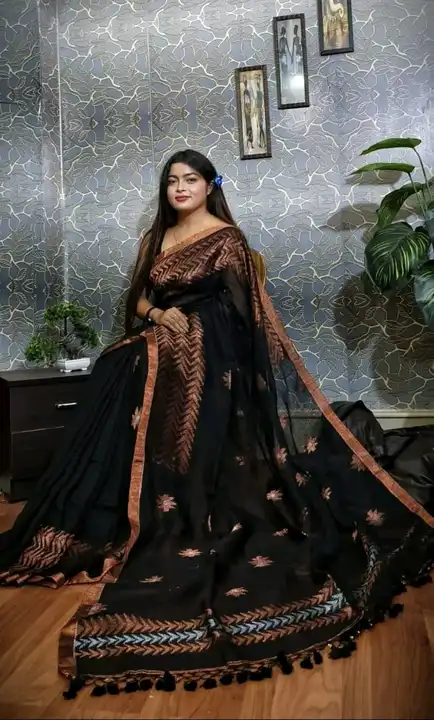 Linen Jamdani Saree  uploaded by Debasree Boutique on 3/1/2023