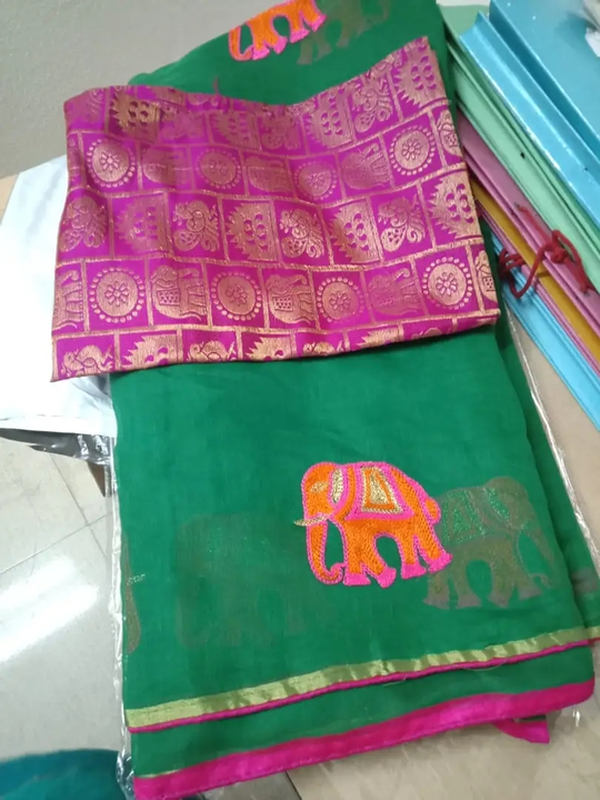 Handloom cotton saree with blouse piece uploaded by Titas collection on 3/1/2023