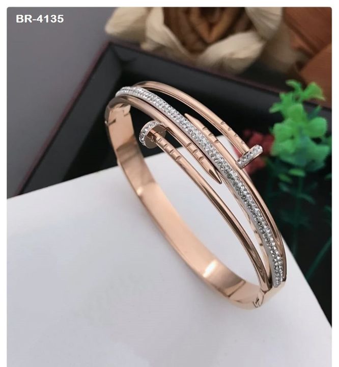 Stainless steel anti tarnish bracelet  uploaded by business on 3/2/2023