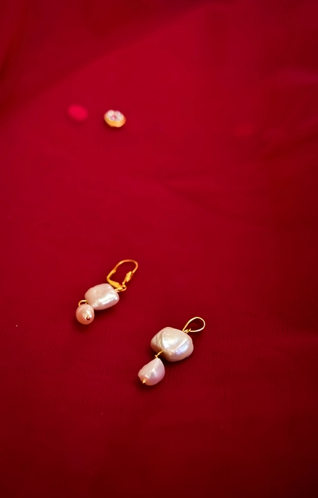 Original Freshwater pearl drop earrings  uploaded by TrendsVilla  on 3/3/2023
