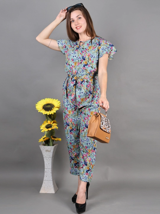Product image of Women jumpsuit, price: Rs. 210, ID: women-jumpsuit-4263e292