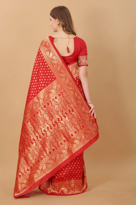 Beautiful saree with blouse piece  uploaded by Dhananjay Creations Pvt Ltd. on 3/3/2023
