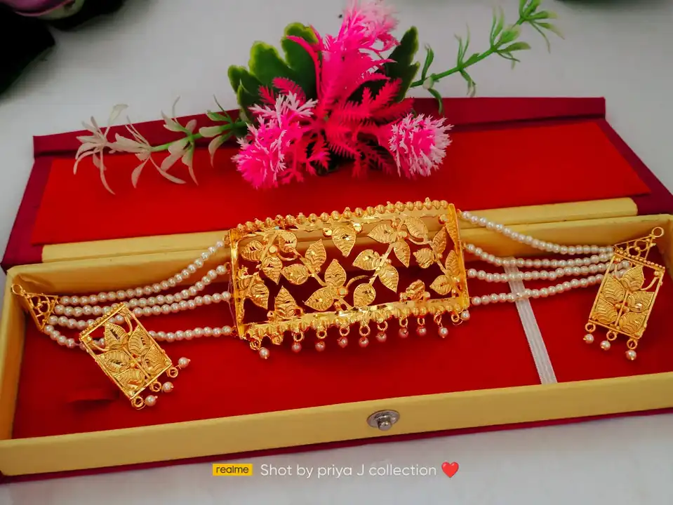 Pearls Chatai Neckpiece  uploaded by S3 & G Shopping Center on 5/28/2024