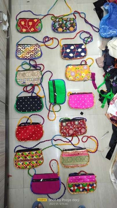 Trendy purse  uploaded by Keshav all type jobwork stitching  on 3/4/2023