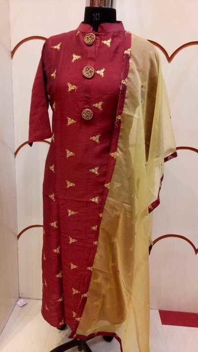 Post image Zardosi hand work silk kurti with dupatta @ Rs 1350+$
Size 38, 40, 42, 44, 46
9557304929