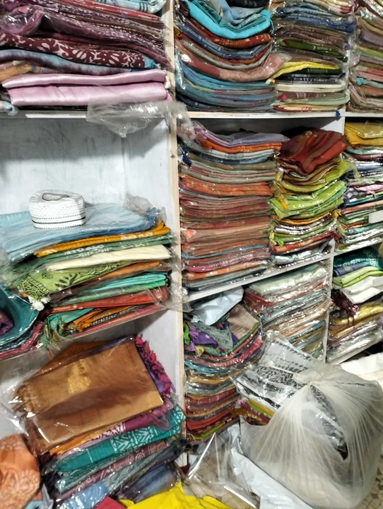 Factory Store Images of Goverdhan Silk 