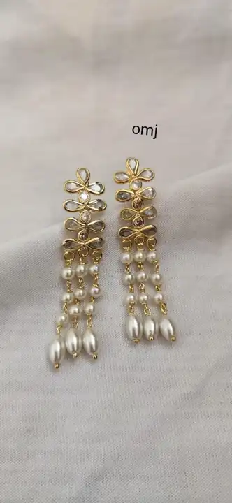 Premium Quality Gold Look A Like Earings..  uploaded by Zihiki Bazar  on 5/15/2024