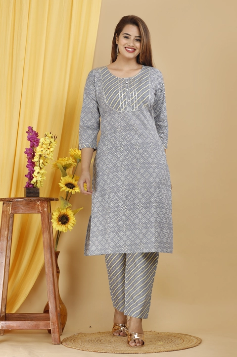 Cotton straight kurti with pent uploaded by Maruti ethnic fashion on 3/6/2023