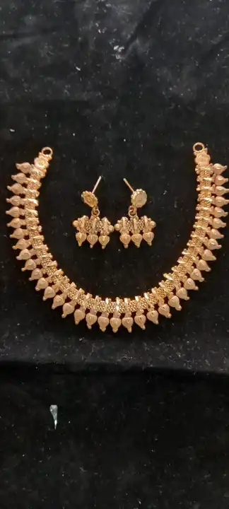 Product uploaded by Delhi Artificial Jewellery on 5/3/2024