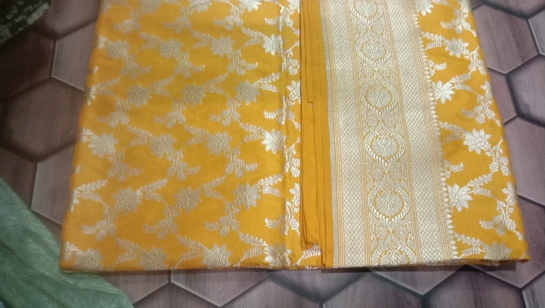 Product uploaded by Banarsi saree manufacturer on 3/7/2023