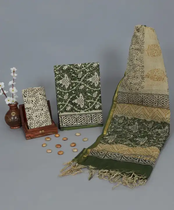 🥰🥳🥰🥳

Traditional Hand Block Printed

Cotton Suit Set
👉 *With Pure Cotton Kota Doriya Dupatta*
 uploaded by Roza Fabrics on 3/8/2023