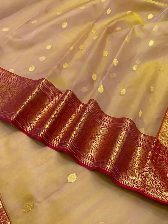 Post image I want 1 pieces of Saree at a total order value of 8500. I am looking for Handloom chanderi katan silk saree with Chanderi katan silk 6.5 mtr handloom sarees.
.
.
To purchase. Please send me price if you have this available.