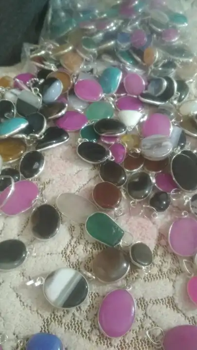 Mix onxe all colours  uploaded by Mjf gems and jewellery on 3/8/2023