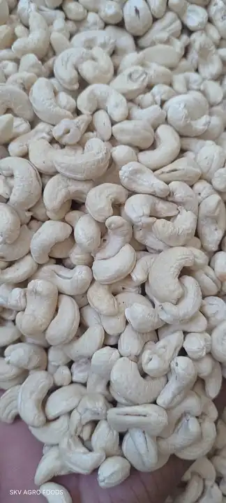 CASHEW NUTS IMPORTED ORGIN uploaded by business on 3/9/2023