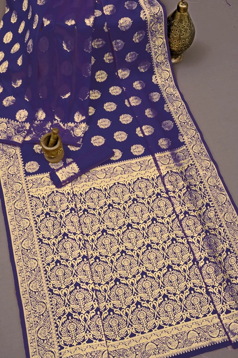 Woven self disign kanjivaram floral disign blouse uploaded by Dhananjay Creations Pvt Ltd. on 3/9/2023