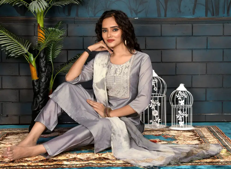 *Cash on delivery payment aveleble in all india*Today *New* *Lounch* LOOK A COOL PRETTIEST iwn  uploaded by Utsav Kurti House on 5/29/2024