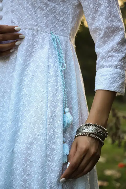 Blue Cotton Chikankari Ombre Anarkali Ethnic Dress With Tie & Dye Chiffon Dupatta

 uploaded by ViDeH on 3/10/2023