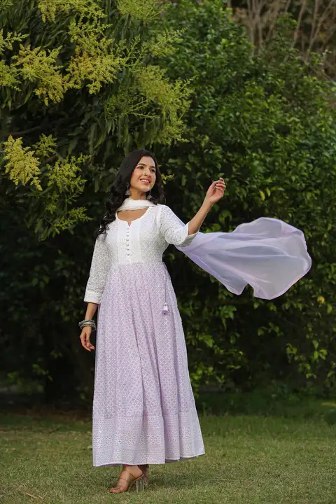 Lavender Cotton Chikankari Ombre Anarkali Ethnic Dress With Tie & Dye Chiffon Dupatta

 uploaded by ViDeH on 3/10/2023