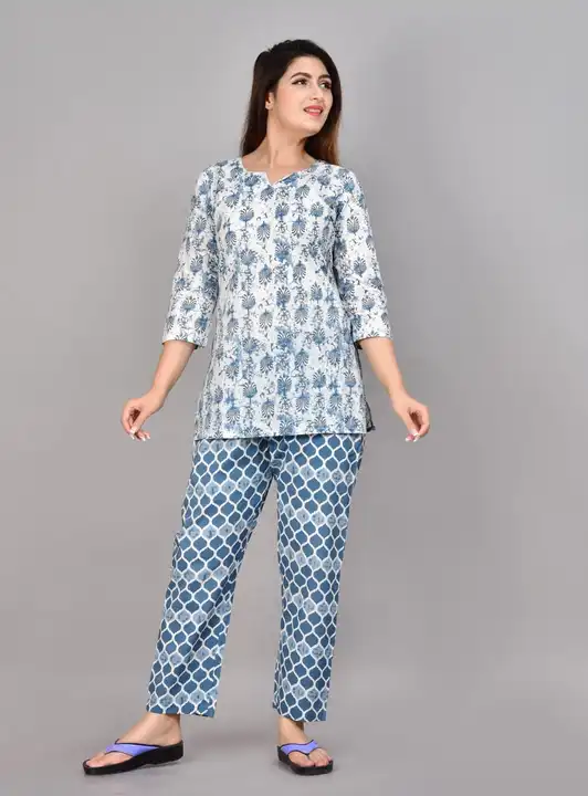 Night suit TOP BOTTOM
Fabric Cotton
Size- M L XL XXL
Length-29"+
*Rate - 570+shiy* uploaded by Saiba hand block on 3/10/2023