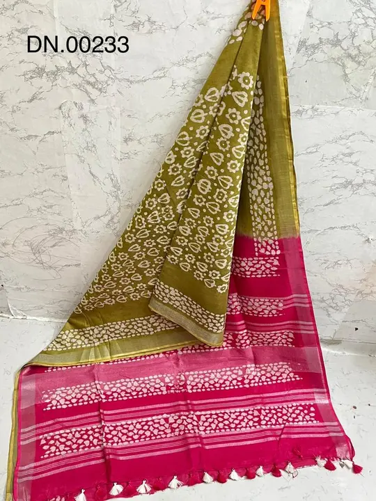 Cotton linen  Batique print Saree 

 uploaded by silk  saree on 3/10/2023