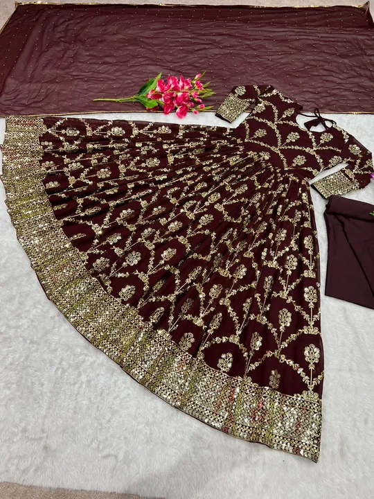 Party wear gown  uploaded by Divya Fashion on 3/11/2023