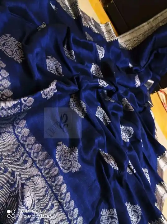 Organic linen Benarasi Saree and khadi cotton hand loom Saree  uploaded by Saree and other clothes on 3/12/2023