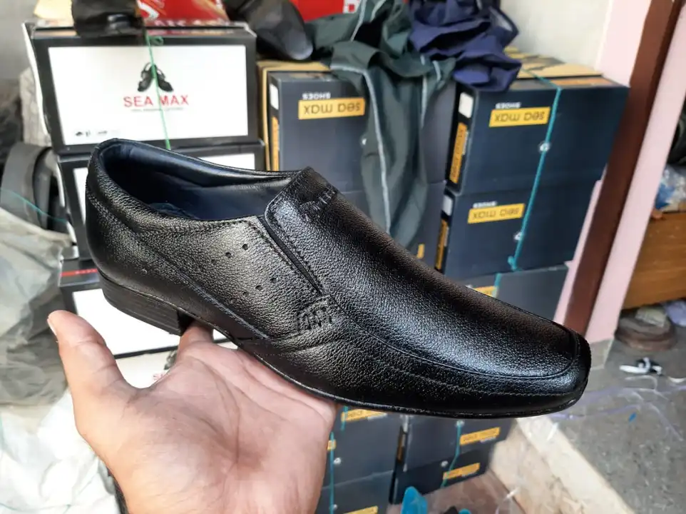Men's leather formal shoes  uploaded by business on 3/12/2023