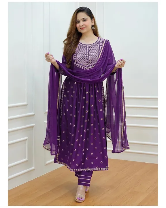 Kurti pent uploaded by Taha fashion from surat on 3/13/2023