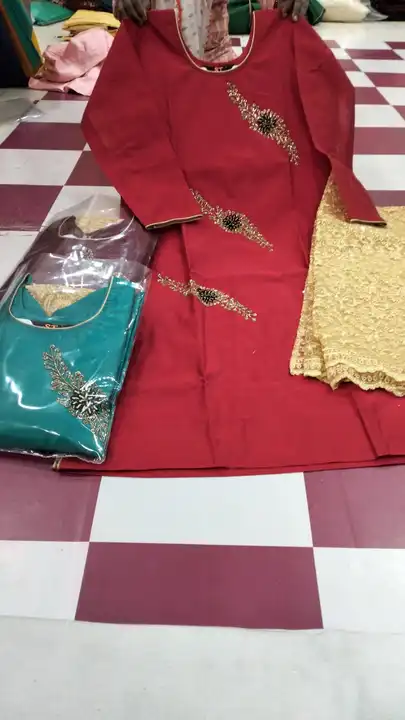 Kurti with dupatta  uploaded by Sanjeev Textile on 5/30/2024
