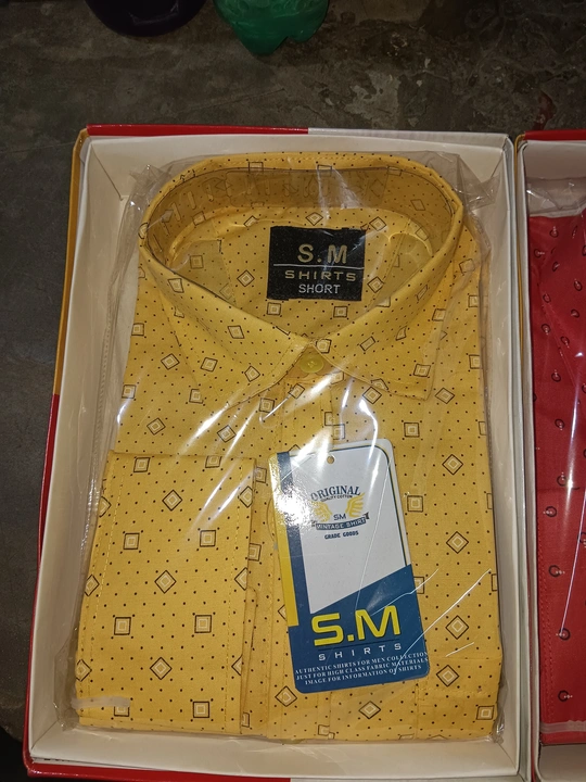 Mixed cotton shirt (M) uploaded by business on 3/13/2023