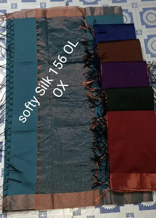 Copper zari pallu Palin patta  uploaded by JIO SAREES on 3/13/2023