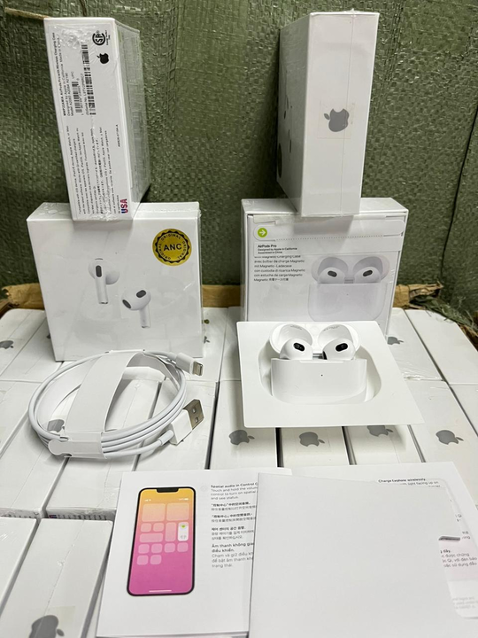 Airpods pro 3 USA OG  uploaded by Shopping Club India on 3/14/2023