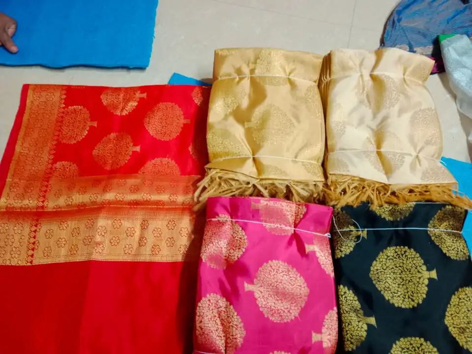 Banarasi duptta  uploaded by Z i silk fabrics on 3/15/2023