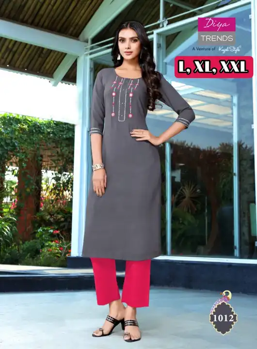 Casual kurti uploaded by Vastra Creation on 3/15/2023