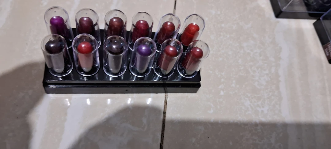 Mini lipstick setbof 12 pic uploaded by Whitebeauty skin care on 3/16/2023