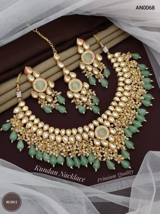 Royal Kundan Bridal Jewellery Set With Earrings For Women uploaded by Update Life Jewellery on 3/16/2023