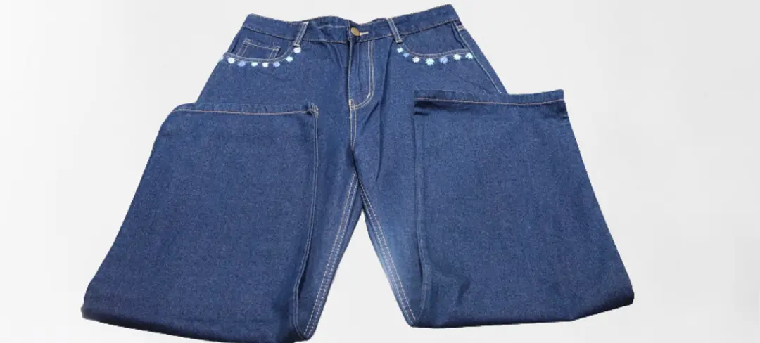 Girls' wide-legged/baggy jeans uploaded by Chase Blue on 5/28/2024