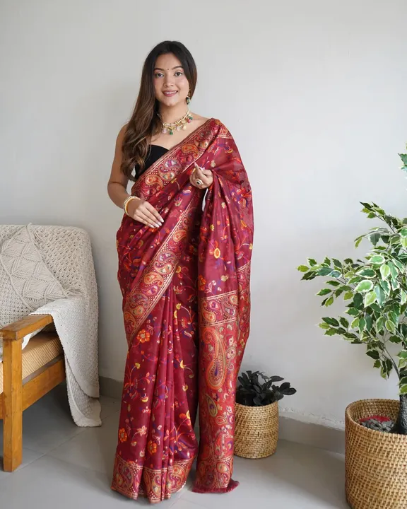 Beautiful saree uploaded by Dhananjay Creations Pvt Ltd. on 3/16/2023