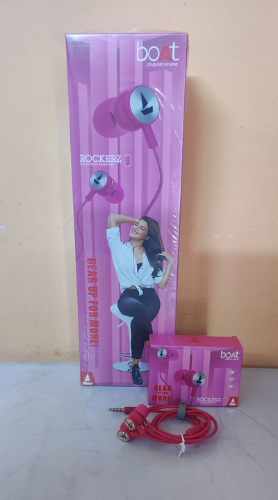 Boat earphones best sound quality  uploaded by Dozit Sathi Kart India Private Limited on 3/16/2023