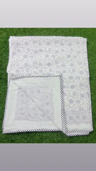 *#Dohar*
Hand block printed cotton 3 layered dohars 
.......
Top and bottom layer plain mulmul.
 uploaded by NEHA Creation on 3/17/2023
