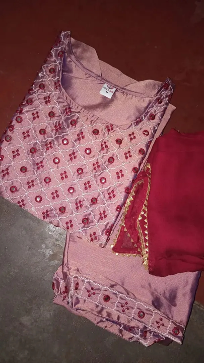 Silk  kurti  set uploaded by Sumi  collection  on 3/17/2023