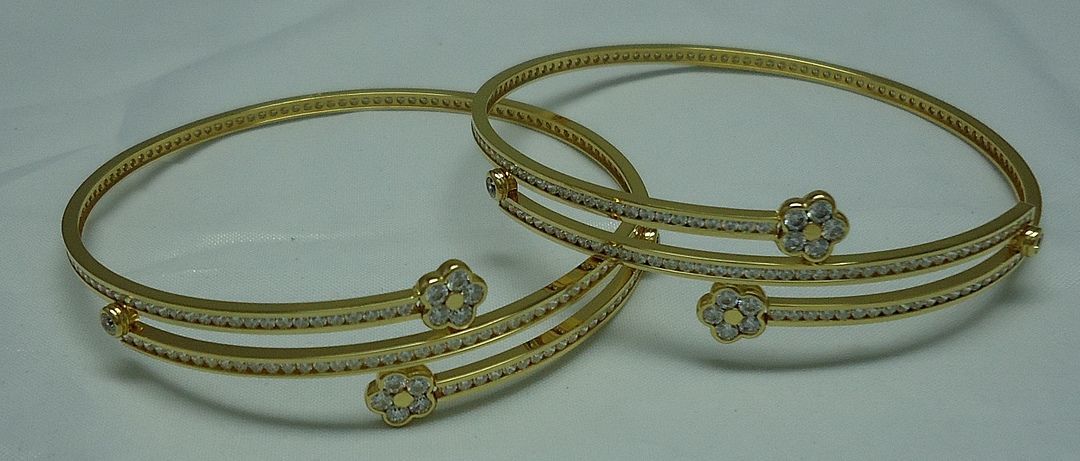Bangles uploaded by business on 7/9/2020
