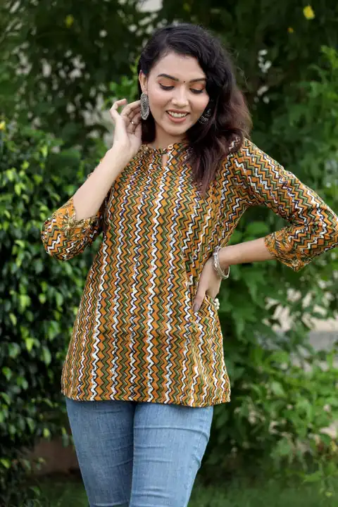 🍁 *New collection of cotton hand printed#TOP available...* 🍁

*Size = 36 to 46*
*Length = 26*
*Arm uploaded by Saiba hand block on 3/17/2023