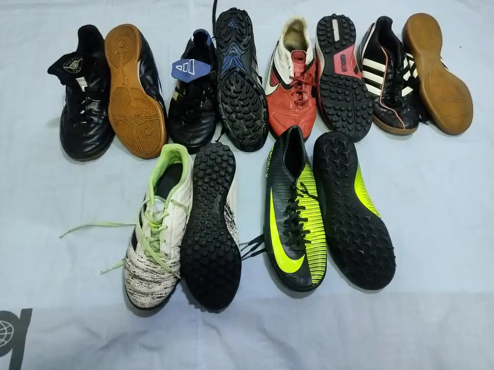 Branded 2nd hand futsal shoes uploaded by Jehovah sports wholesale on 3/17/2023