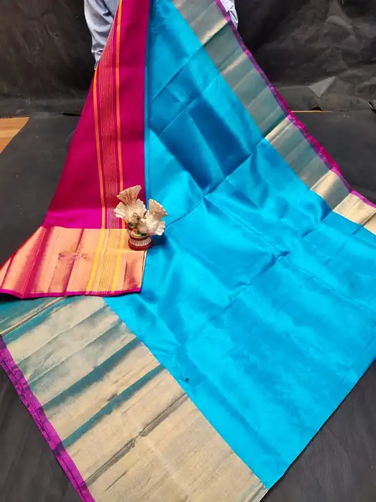 Uppada pattu 400 kaddi plain sarees uploaded by Sahasra Handlooms on 3/18/2023