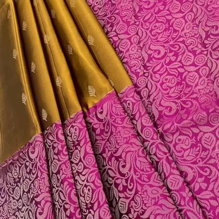 ✨ Pure handloom turning Border bridal  soft silk sarees collections
 ✨Double warp
✨Silk mark certifi uploaded by Ruthran silks on 3/18/2023