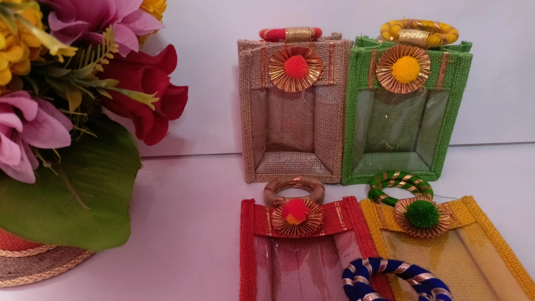 Jute mini bags uploaded by Deepak handicrafts on 3/18/2023